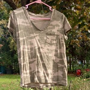 Universal Thread Olive Camouflage V-Neck Tee